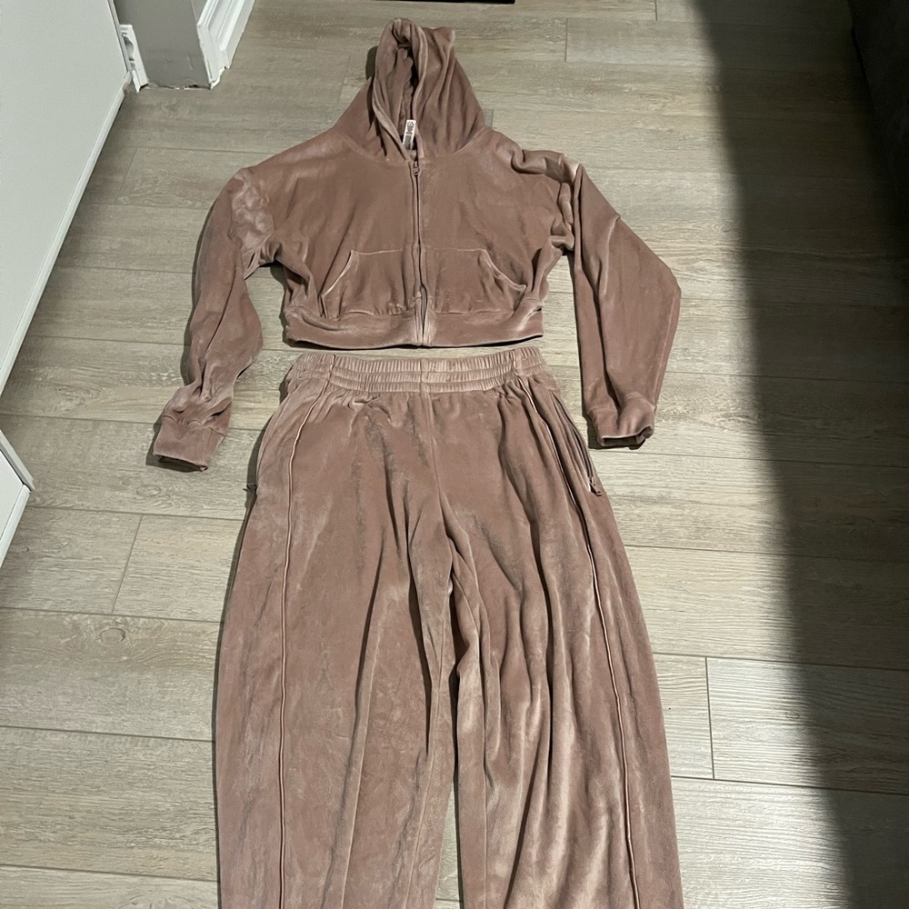 SKIMS Velour Tracksuit Set Size Small